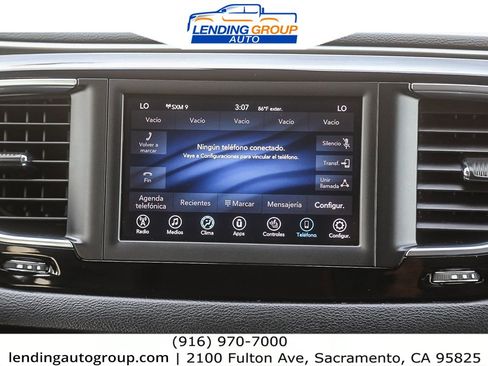 Used 2020 Chrysler Pacifica Touring-L w/ Tire & Wheel Group image 13