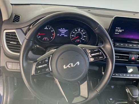 Used 2023 Kia Seltos S w/ Navigation Package AWD/4WD image 23