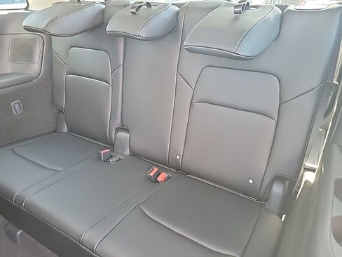 New 2026 Nissan Pathfinder Platinum image 37