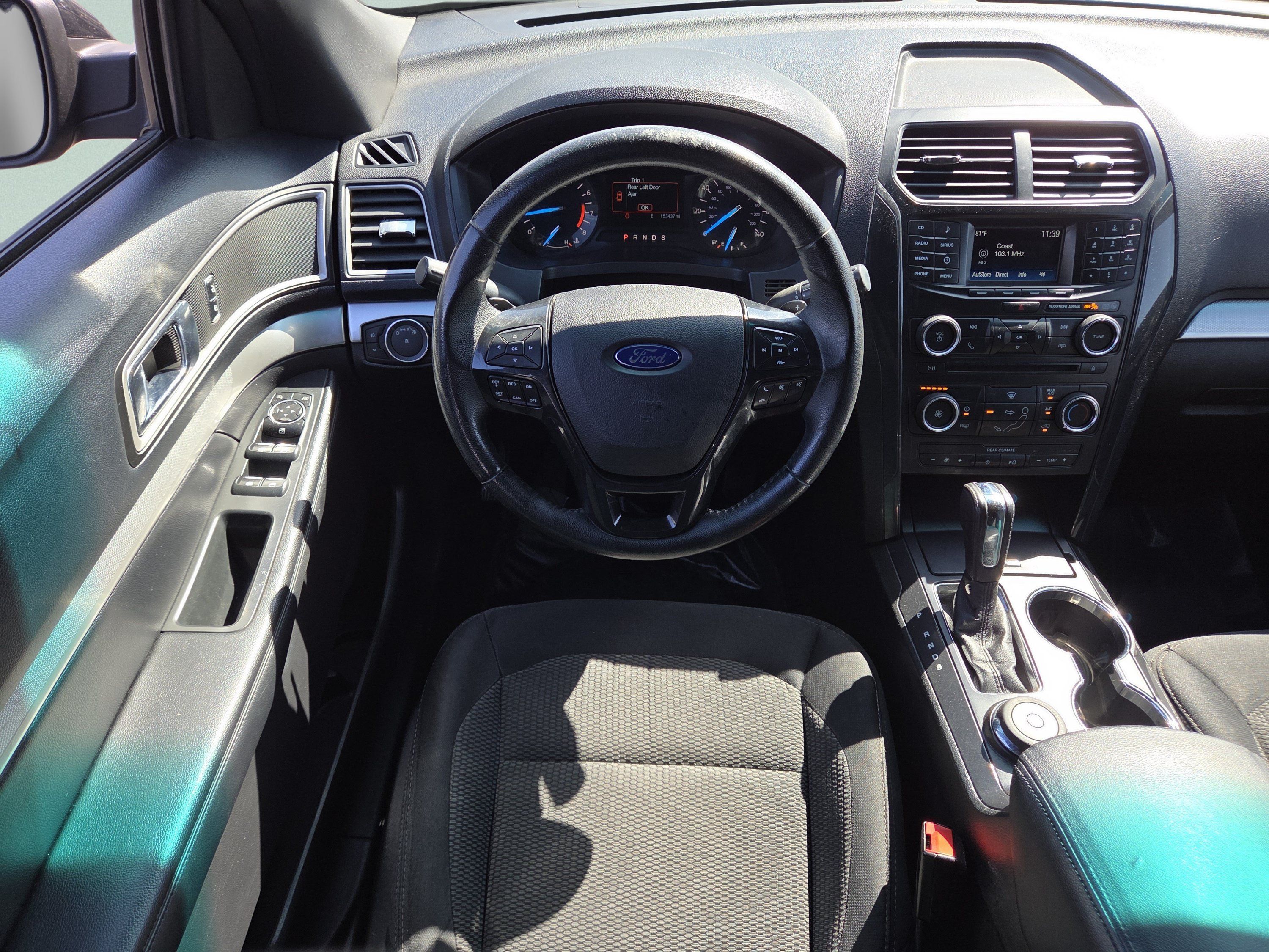 Used 2016 Ford Explorer XLT AWD/4WD image 4