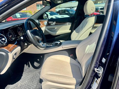 Used 2018 Mercedes-Benz E 300 4MATIC image 11
