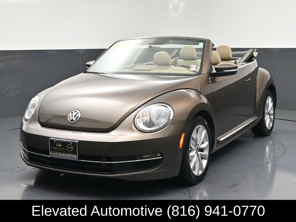 Used 2015 Volkswagen Beetle TDI FWD image 4