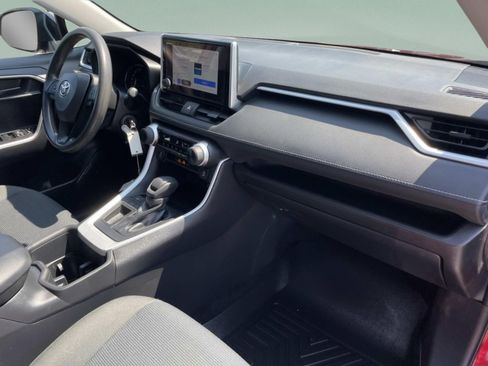 Used 2024 Toyota RAV4 LE FWD image 18