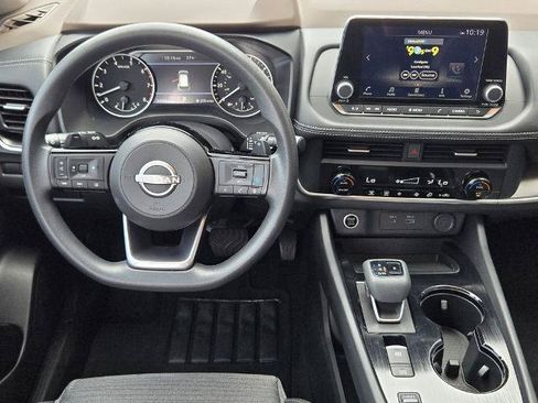 Certified 2023 Nissan Rogue SV FWD image 30