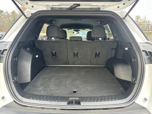 Used 2025 Chevrolet Equinox LT image 14