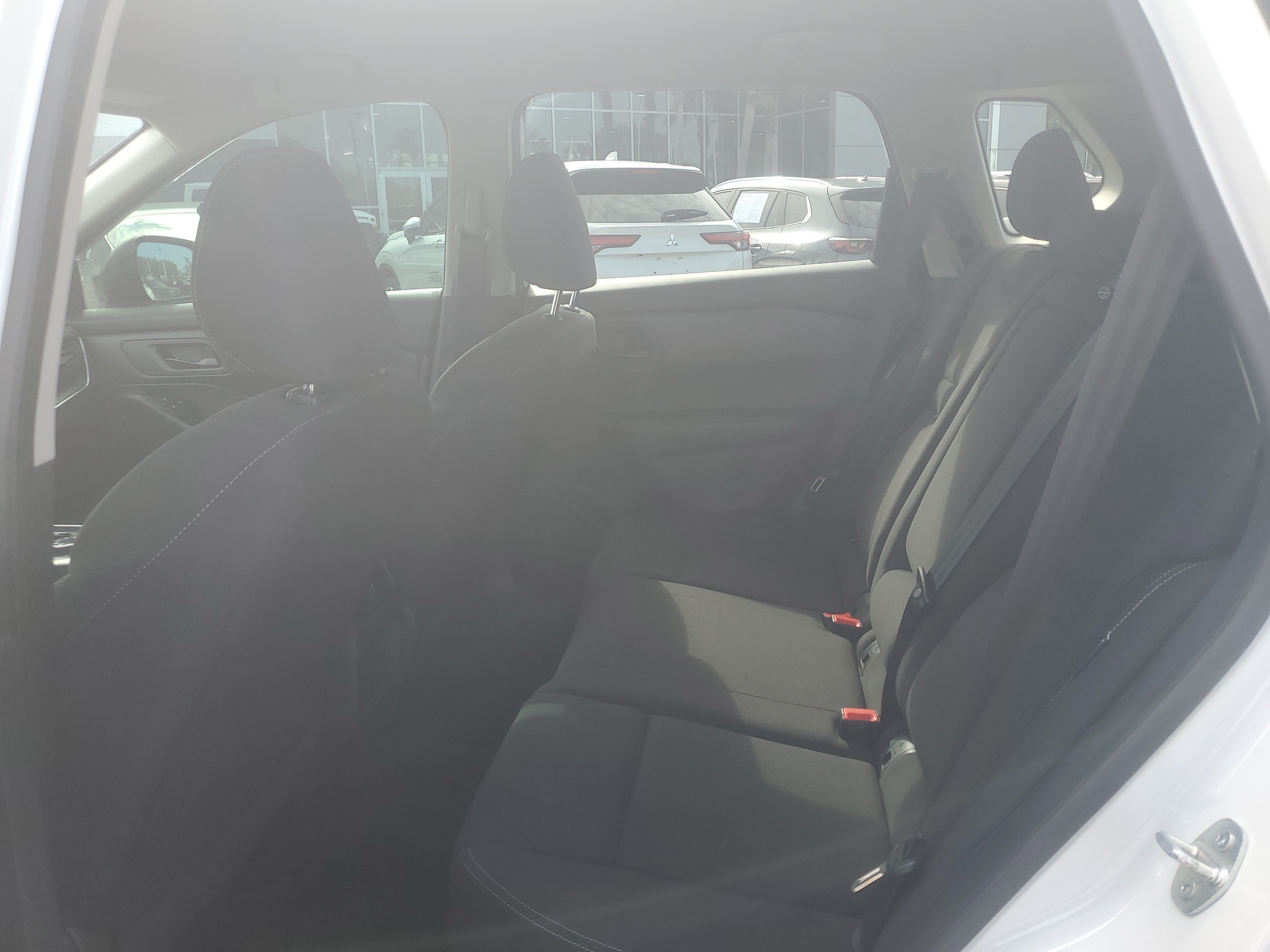 Used 2024 Nissan Rogue S AWD/4WD image 9