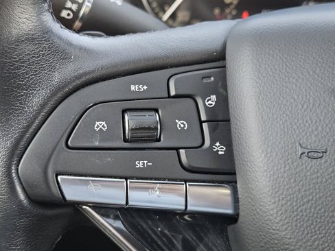 Used 2024 Cadillac XT6 Premium Luxury FWD image 20