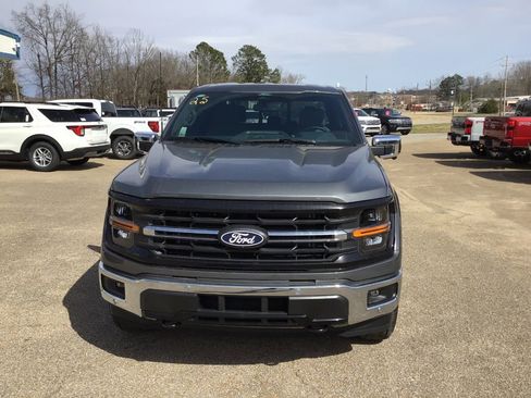 New 2025 Ford F150 XLT w/ Equipment Group 302A MID image 8