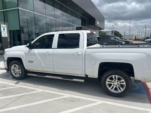 Used 2018 Chevrolet Silverado 1500 LT w/ Texas Edition image 10