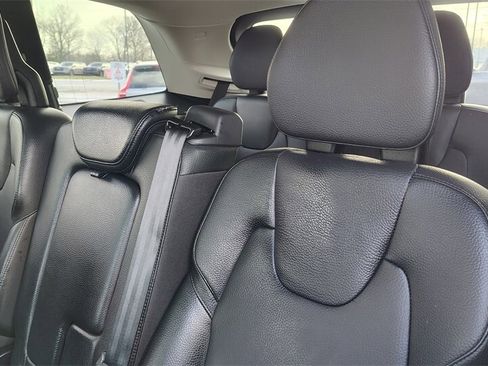 Used 2024 Volvo XC90 B6 Plus image 27