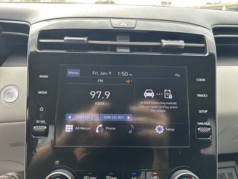 Used 2023 Hyundai Tucson SEL w/ Winter Package image 18