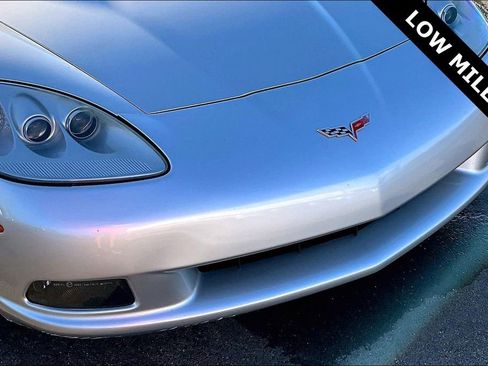 Used 2012 Chevrolet Corvette Coupe w/ Roof Package image 28