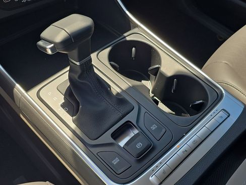 New 2026 Kia Carnival FWD image 26