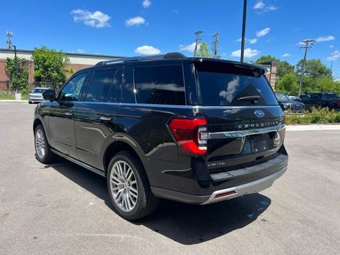 Used 2024 Ford Expedition Limited AWD/4WD image 7