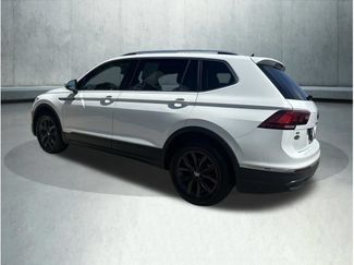 Used 2024 Volkswagen Tiguan SE AWD/4WD video 3