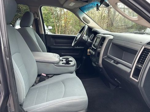 Used 2017 RAM 1500 Express image 12