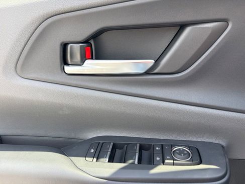 Used 2026 Toyota Prius XLE FWD image 15
