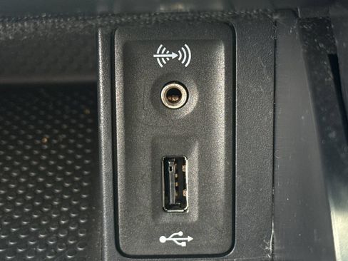 Used 2016 Volkswagen GTI SE FWD image 40