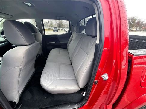 Used 2023 Toyota Tacoma SR5 AWD/4WD image 15