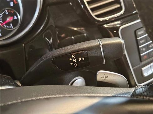 Used 2017 Mercedes-Benz GLS 550 4MATIC image 12