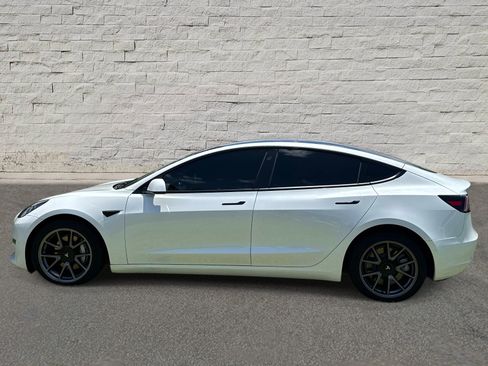 Used 2022 Tesla Model 3 Long Range AWD/4WD image 2