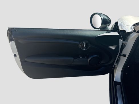 Used 2015 MINI Cooper 2-Door Hardtop FWD image 16
