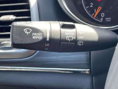 Used 2019 Jeep Grand Cherokee Limited AWD/4WD image 27