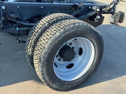 New 2026 Ford F550 4x4 Supercab Super Duty image 8