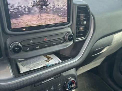 Used 2021 Ford Bronco Sport AWD/4WD image 9