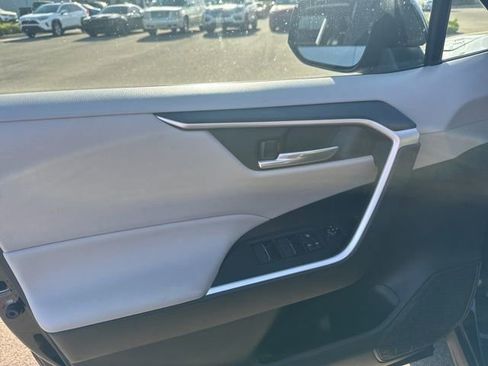 Used 2025 Toyota RAV4 XLE w/ Convenience Package image 11