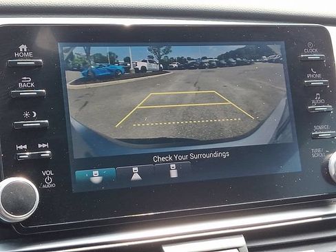 Used 2018 Honda Accord Sport image 13