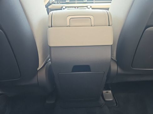 Certified 2025 Hyundai Santa Fe SE w/ Tow & Go Package AWD/4WD image 33