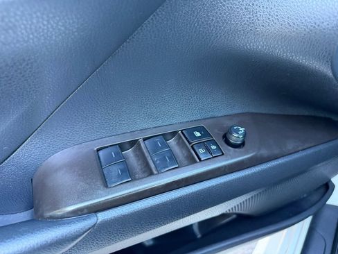 Used 2024 Toyota Camry SE image 27