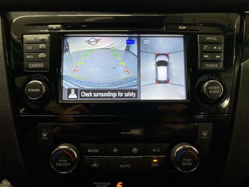 Used 2017 Nissan Rogue Sport SL w/ SL Premium Package image 28