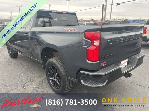 Used 2021 Chevrolet Silverado 1500 Custom Trail Boss w/ LPO, Dark Essentials Package image 7