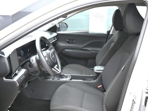 Used 2026 Hyundai Kona SE FWD image 6