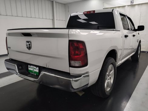 Used 2022 RAM 1500 Classic SLT RWD image 9