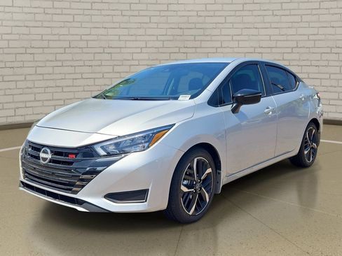 Used 2025 Nissan Versa SR w/ Trunk Package FWD image 1