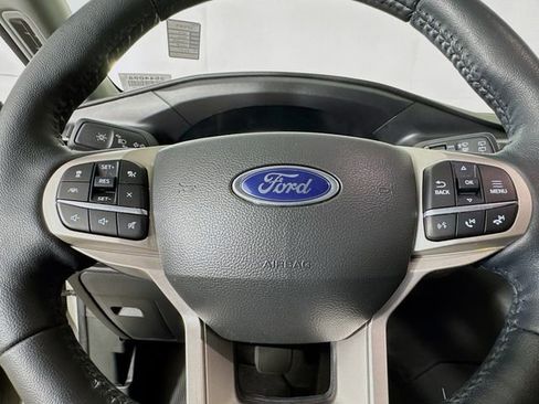 Used 2023 Ford Explorer Limited w/ Equipment Group 301A image 13