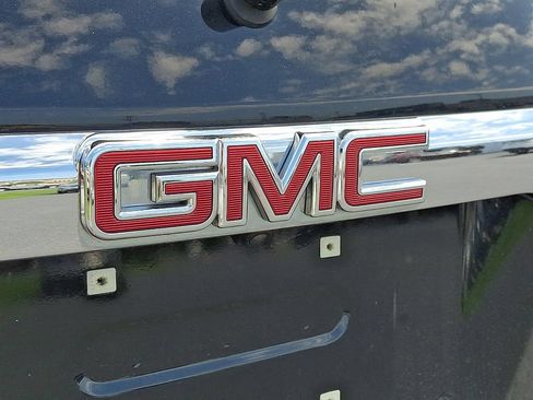Used 2018 GMC Acadia Denali w/ LPO, Protection Package AWD/4WD image 23