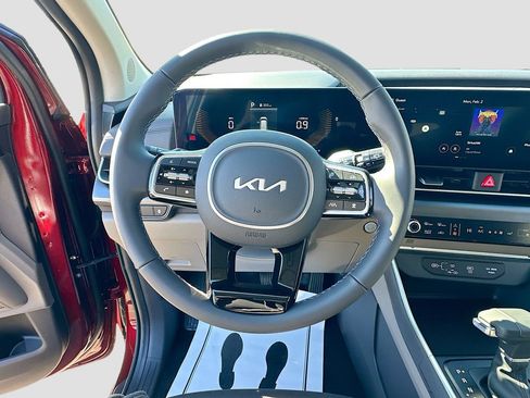 New 2026 Kia Carnival image 11