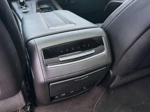 Used 2023 Cadillac Escalade Sport Platinum w/ Heavy-Duty Trailer Package AWD/4WD image 28