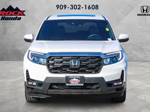 Certified 2024 Honda Passport EX-L image 2