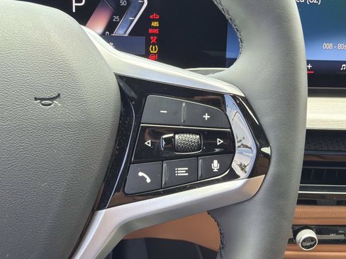 Used 2025 BMW i4 eDrive40 RWD image 18