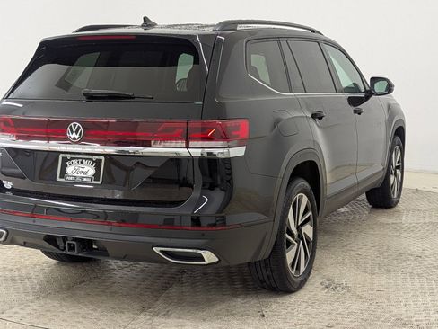 Used 2025 Volkswagen Atlas SE w/ Panoramic Sunroof Package image 9