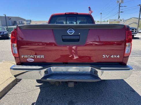 Used 2014 Nissan Frontier SV AWD/4WD image 9