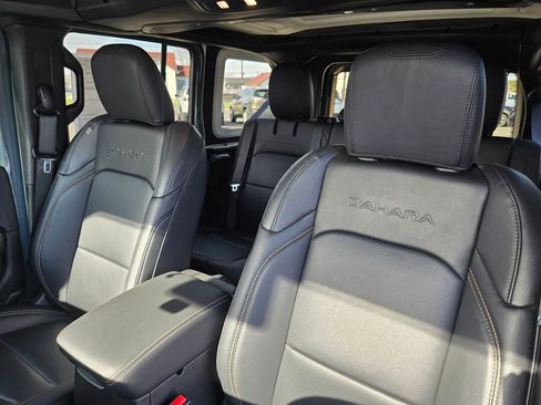 Used 2024 Jeep Wrangler Sahara w/ Safety Group image 22