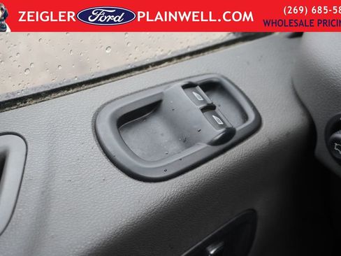 Used 2024 Ford Transit 350 XLT image 29