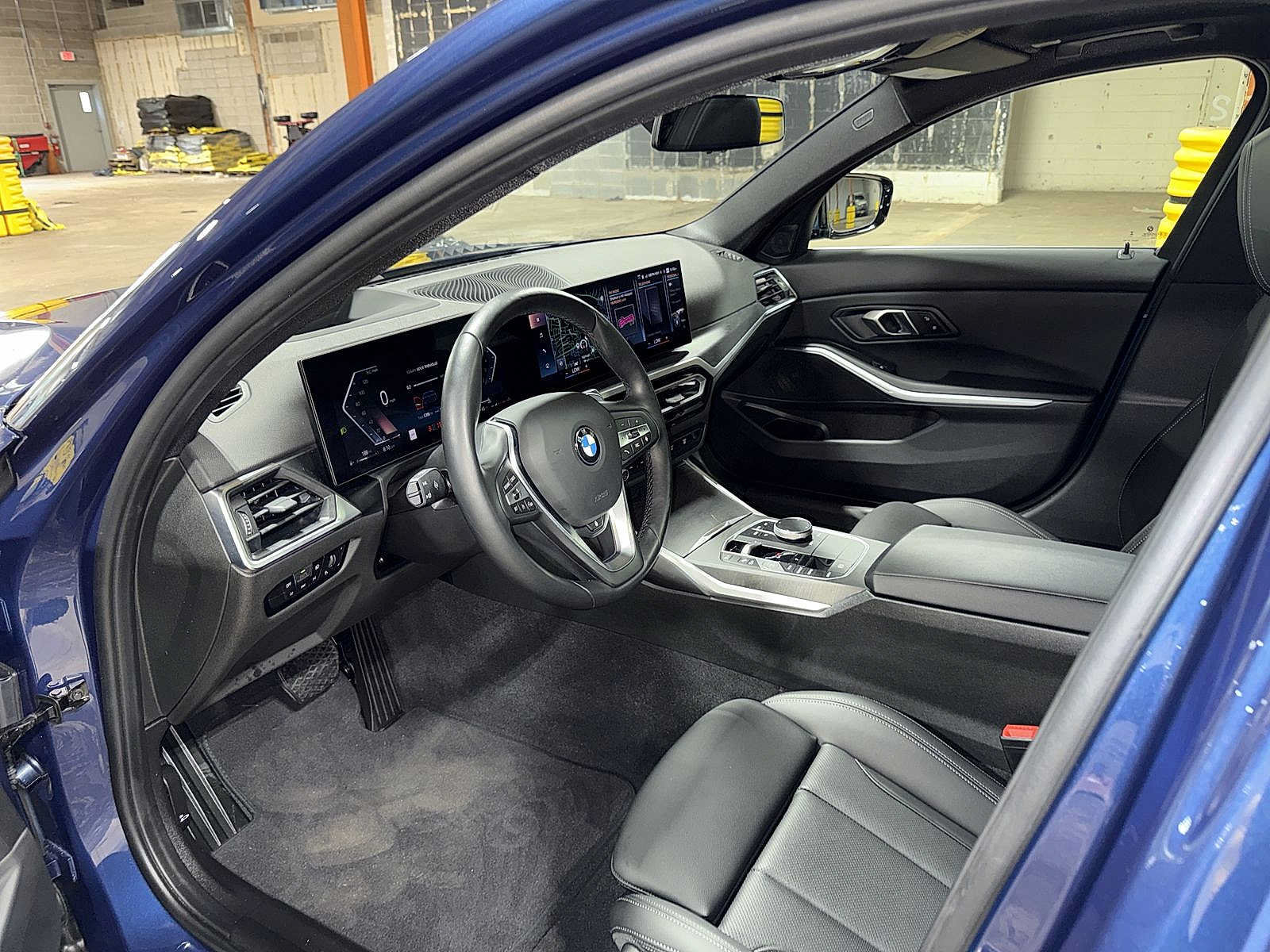 Used 2024 BMW 330i xDrive Sedan w/ Premium Package AWD/4WD image 30