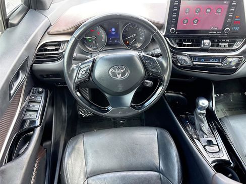 Used 2019 Toyota C-HR Limited FWD image 21